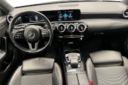 musta Mercedes-Benz A 2019 kuva 9.