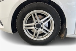 Valkoinen Mercedes-Benz A 2019 kuva 9.