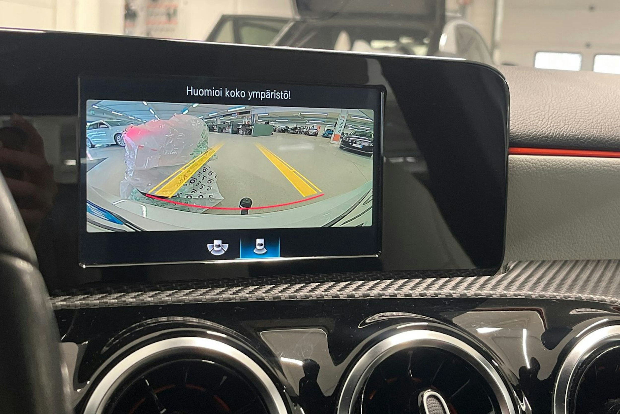 Valkoinen Mercedes-Benz A 2019 kuva 19.