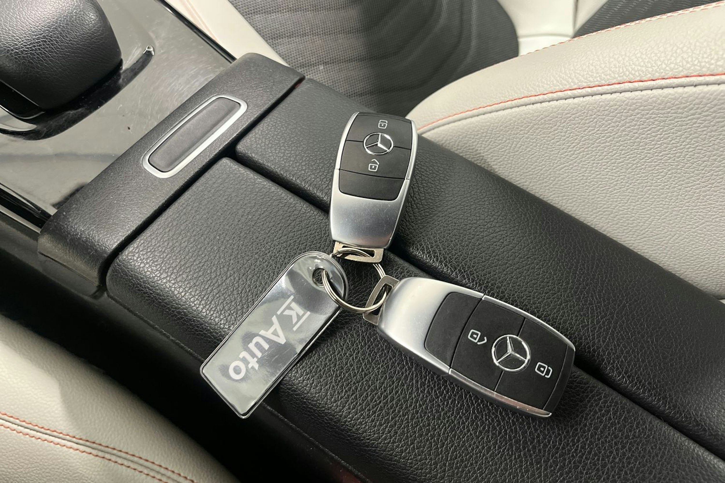 Valkoinen Mercedes-Benz A 2019 kuva 25.