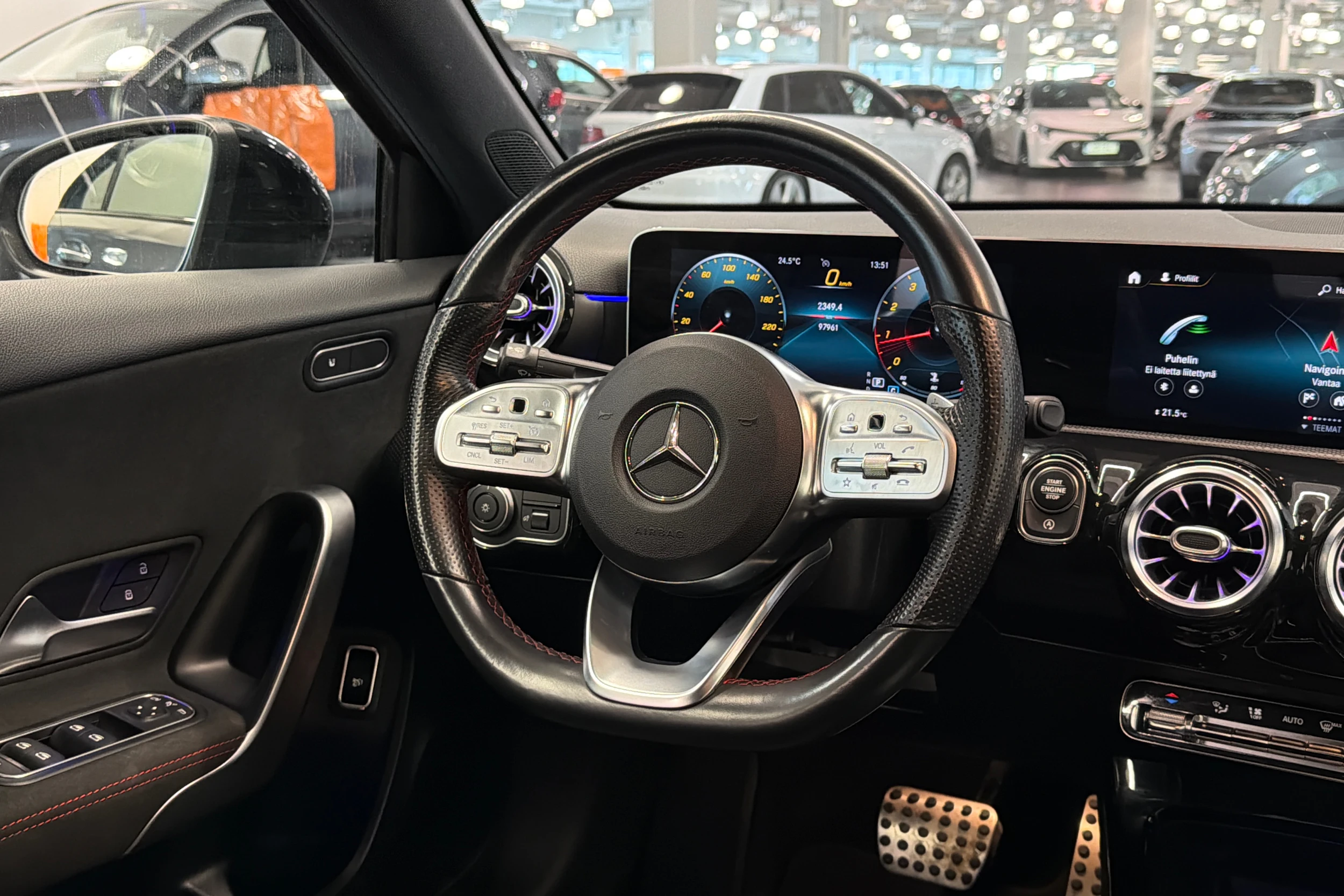 harmaa Mercedes-Benz A 2019 kuva 19.