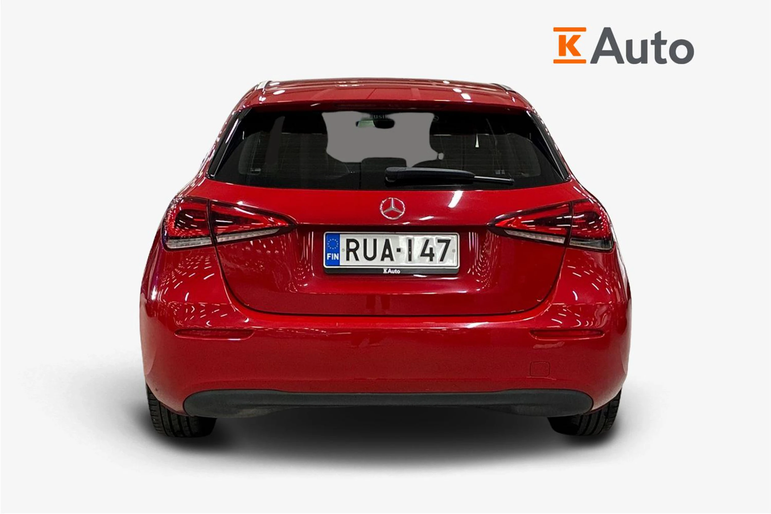 punainen Mercedes-Benz A 2019 kuva 3.