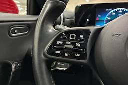 punainen Mercedes-Benz A 2019 kuva 13.