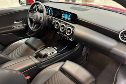 punainen Mercedes-Benz A 2019 kuva 24.