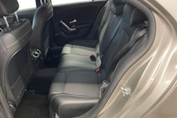 Harmaa Mercedes-Benz A 2019 kuva 8.