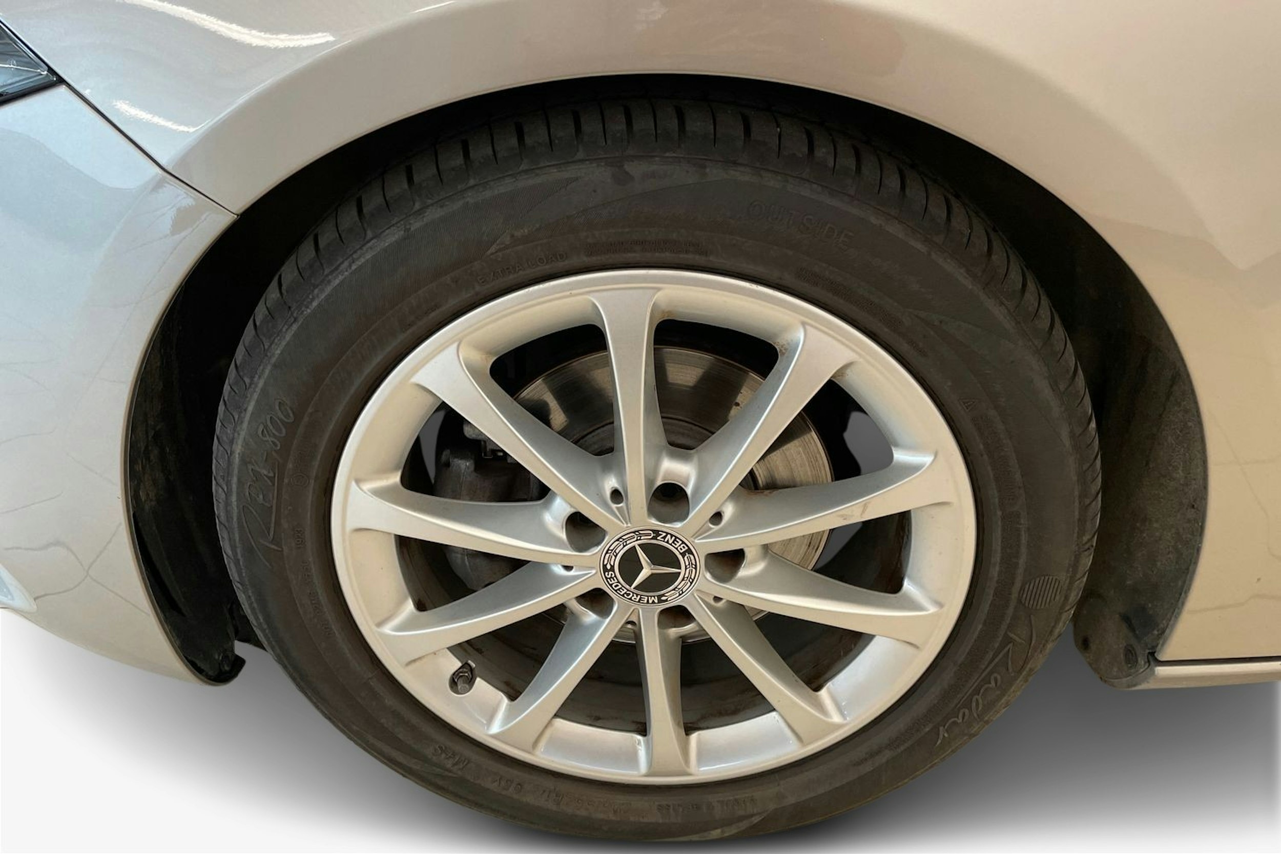 Harmaa Mercedes-Benz A 2019 kuva 9.