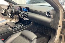 Harmaa Mercedes-Benz A 2019 kuva 20.