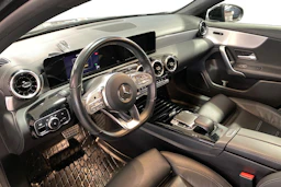 musta Mercedes-Benz A 2019 kuva 7.