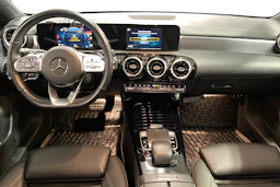 musta Mercedes-Benz A 2019 kuva 9.