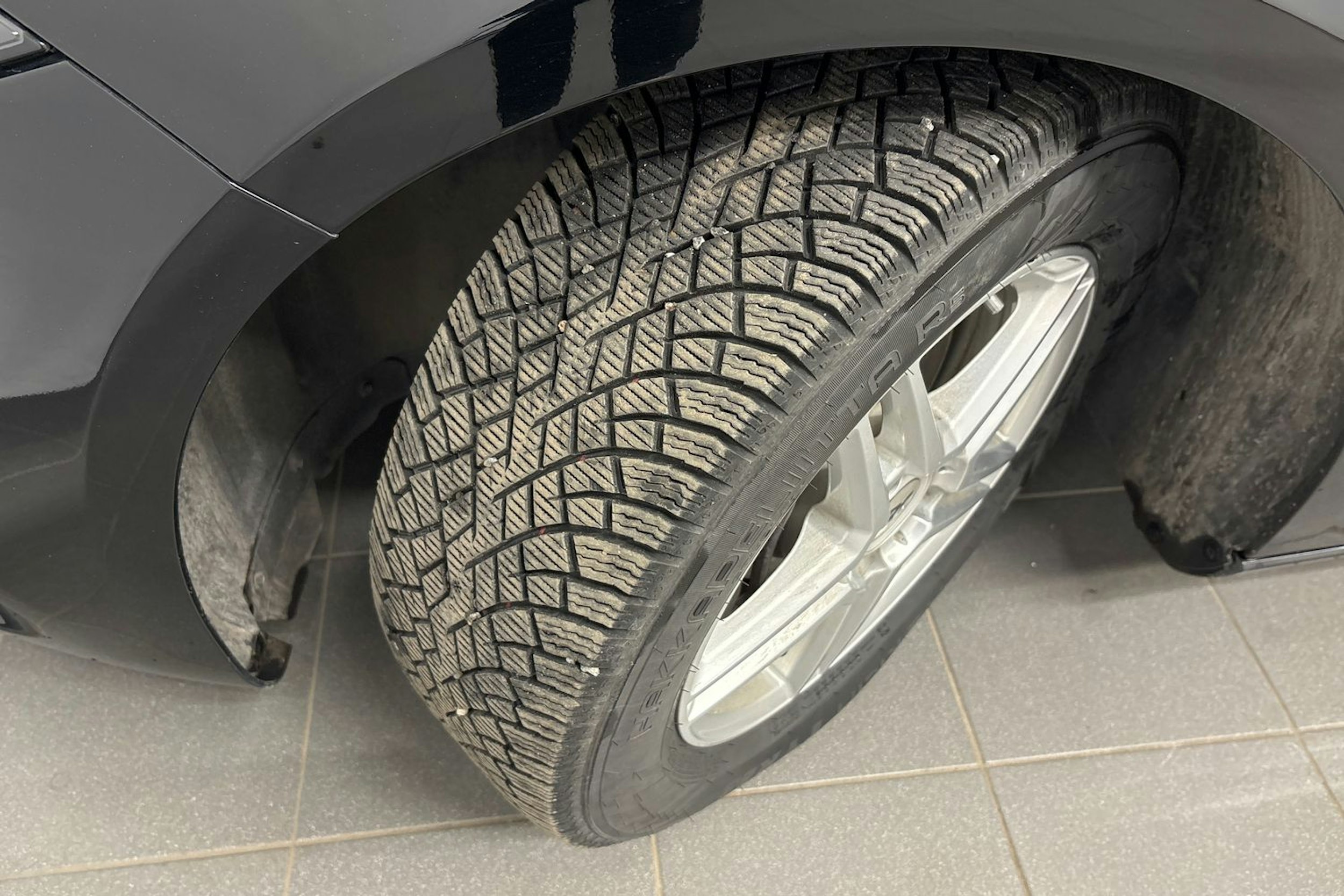 musta Mercedes-Benz A 2020 kuva 10.