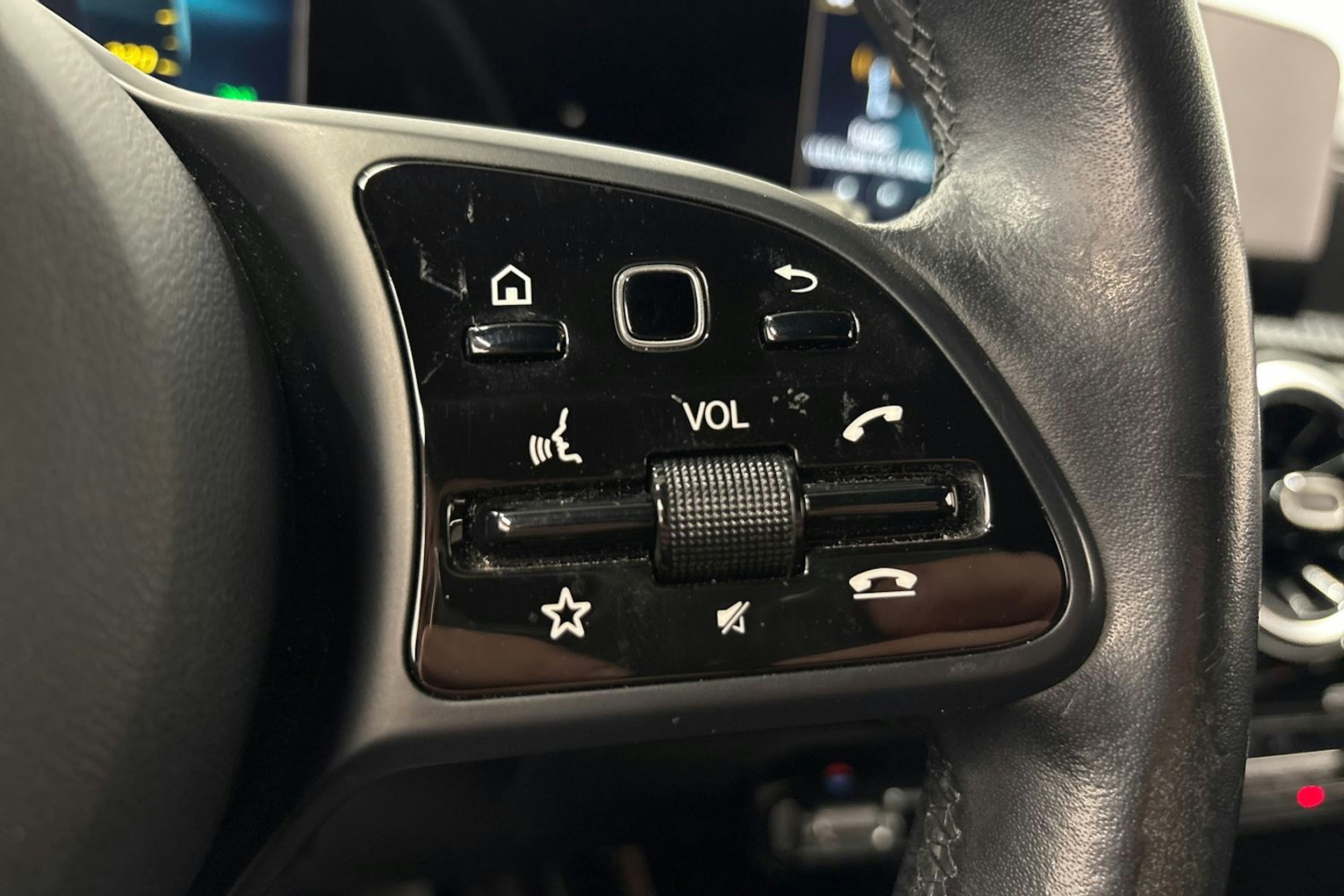 musta Mercedes-Benz A 2020 kuva 17.