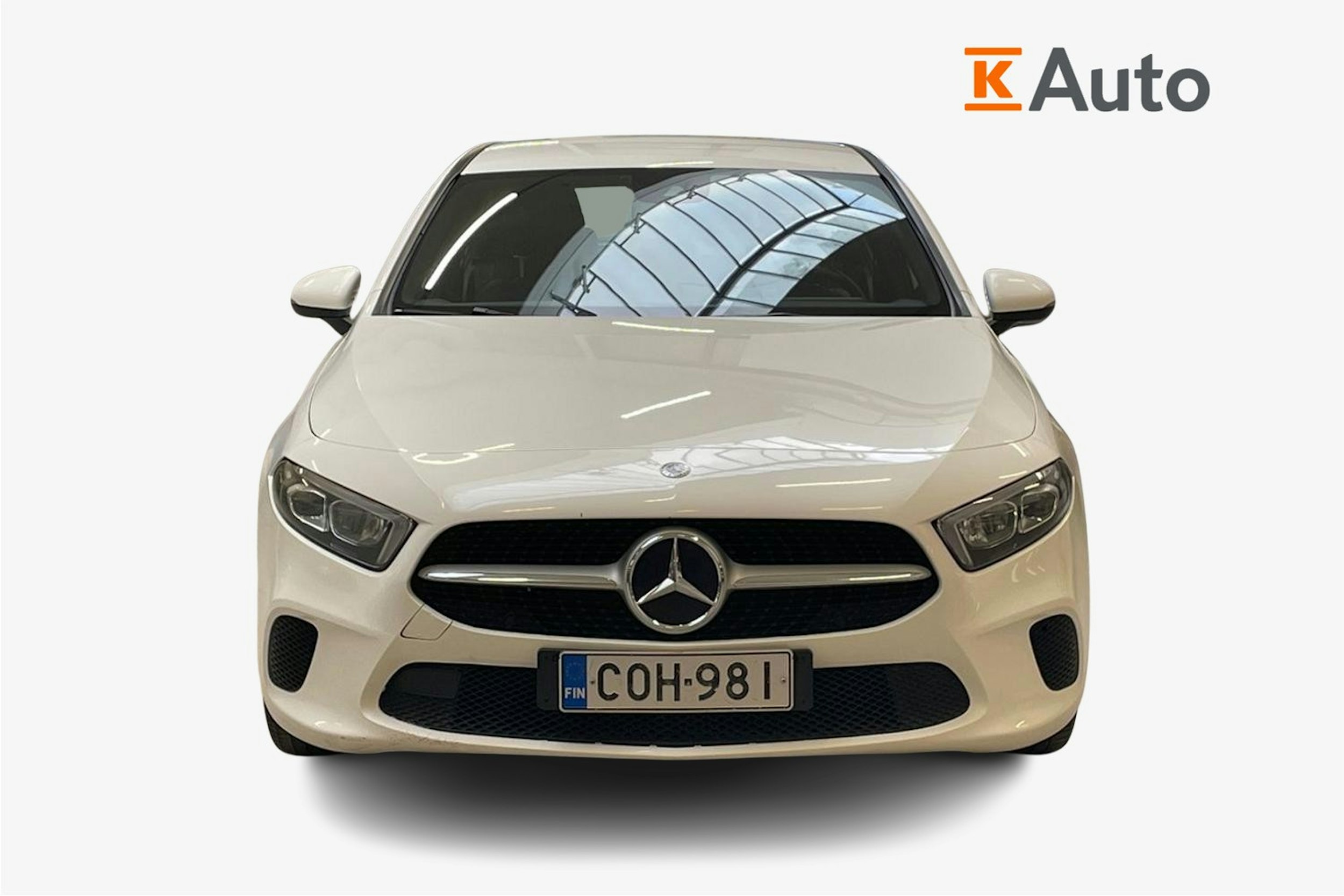 valkoinen Mercedes-Benz A 2020 kuva 5.