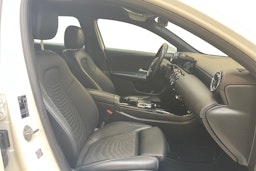 valkoinen Mercedes-Benz A 2020 kuva 10.