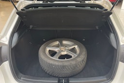 valkoinen Mercedes-Benz A 2020 kuva 14.