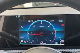 valkoinen Mercedes-Benz A 2020 kuva 15.