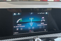 valkoinen Mercedes-Benz A 2020 kuva 19.