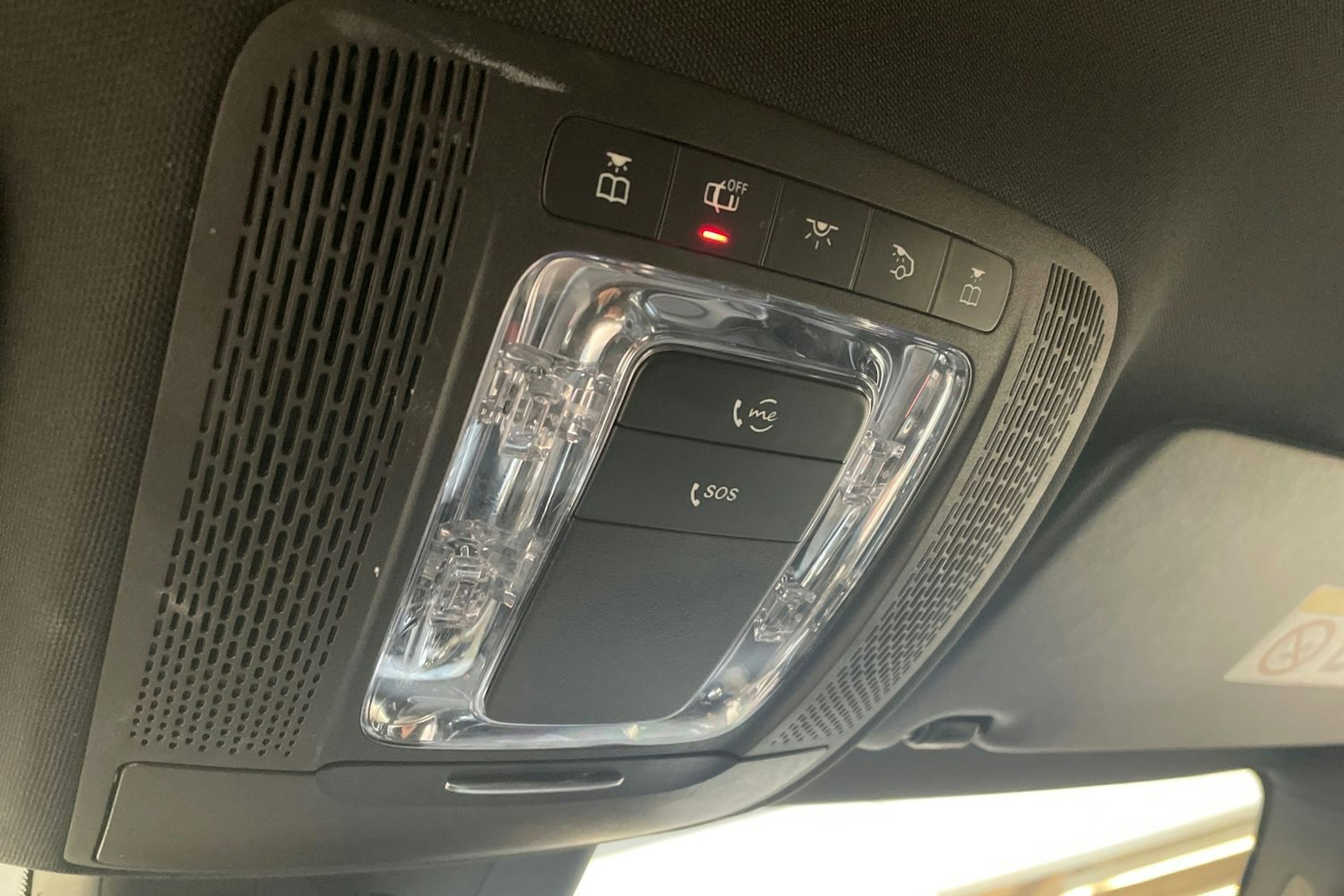 valkoinen Mercedes-Benz A 2020 kuva 23.