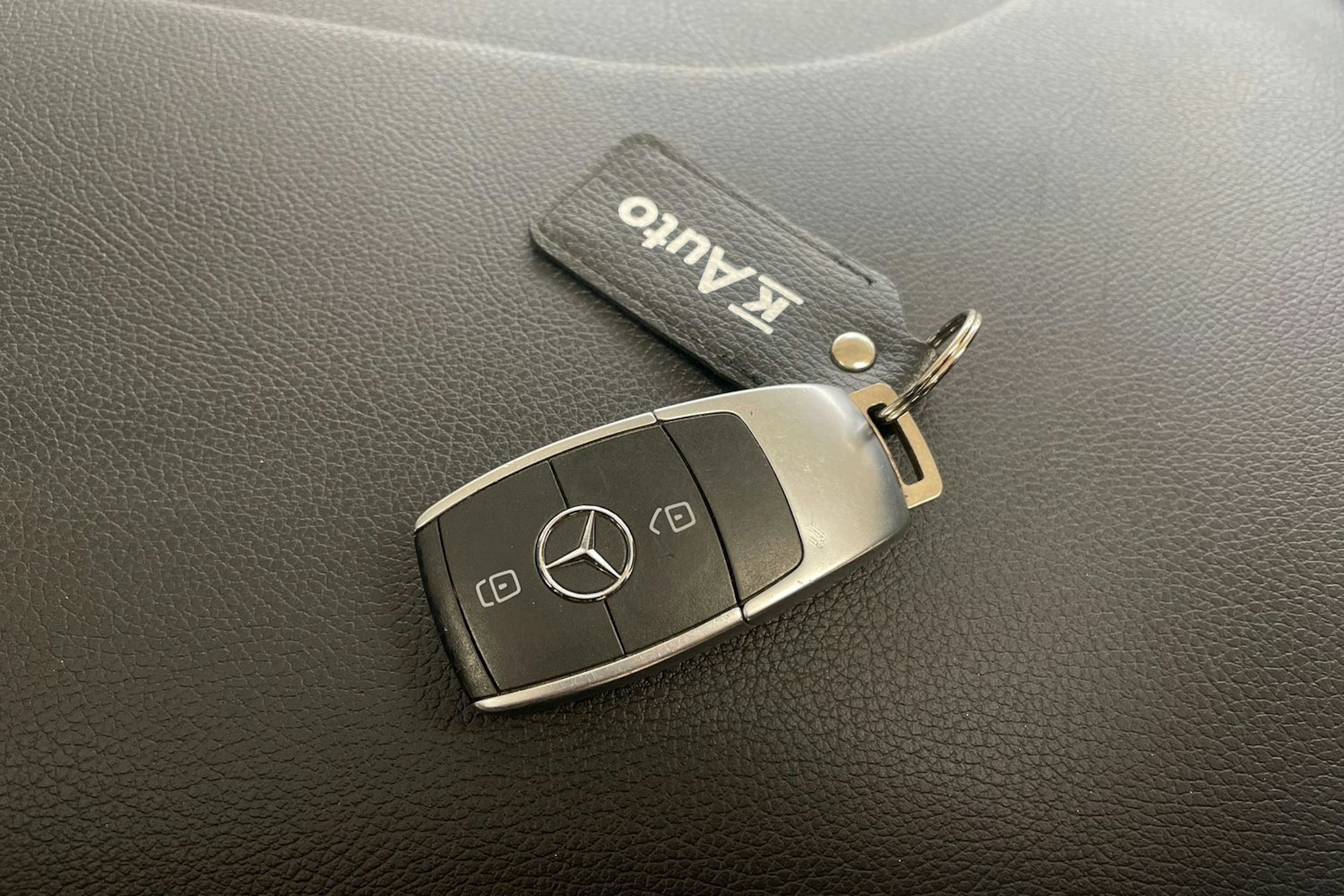 valkoinen Mercedes-Benz A 2020 kuva 24.