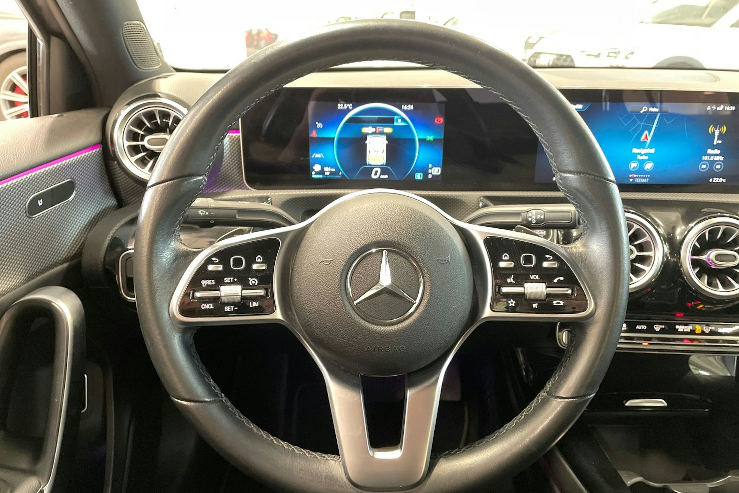 harmaa Mercedes-Benz A 2020 kuva 15.