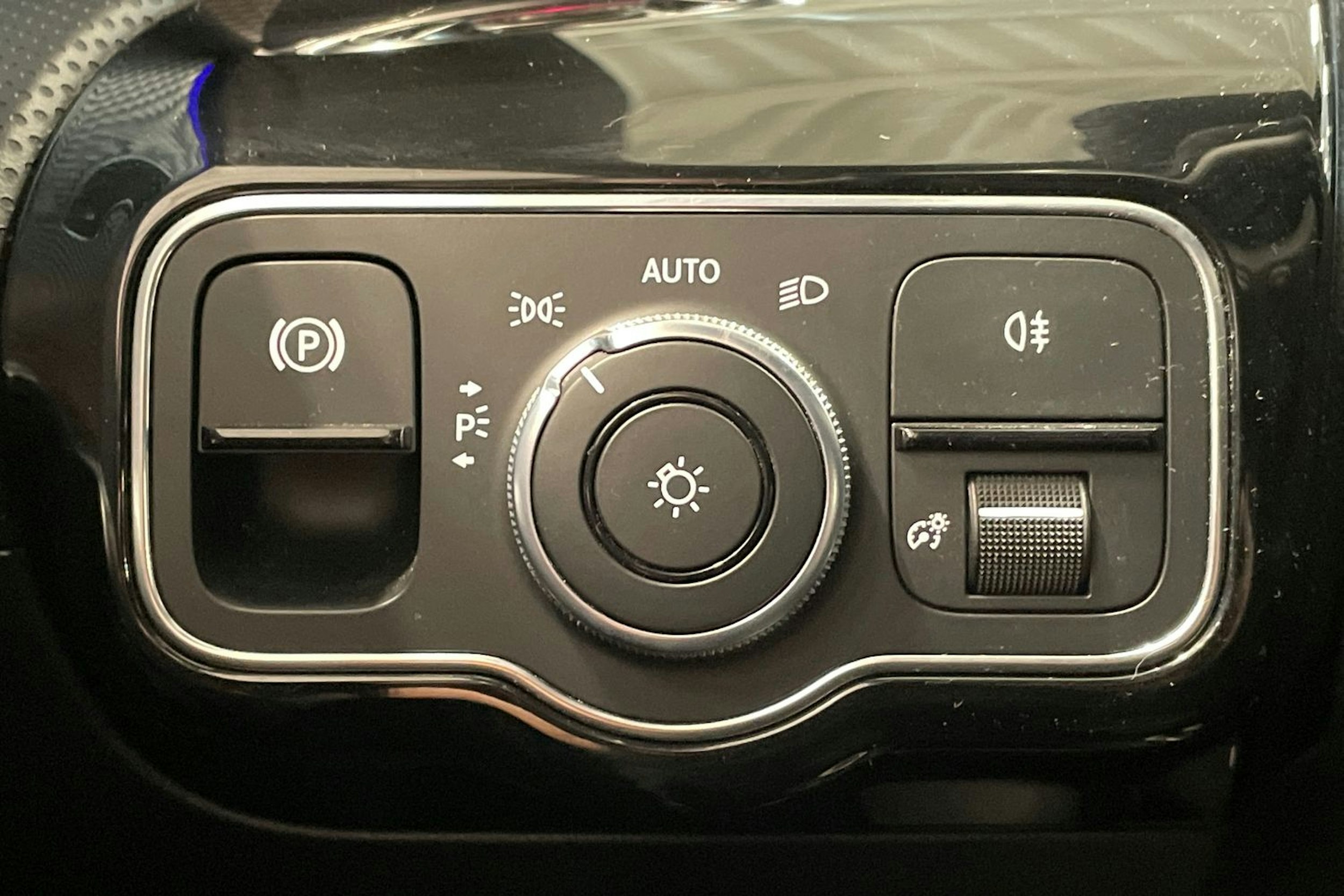 harmaa Mercedes-Benz A 2020 kuva 19.