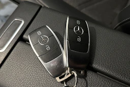 valkoinen Mercedes-Benz A 2020 kuva 27.