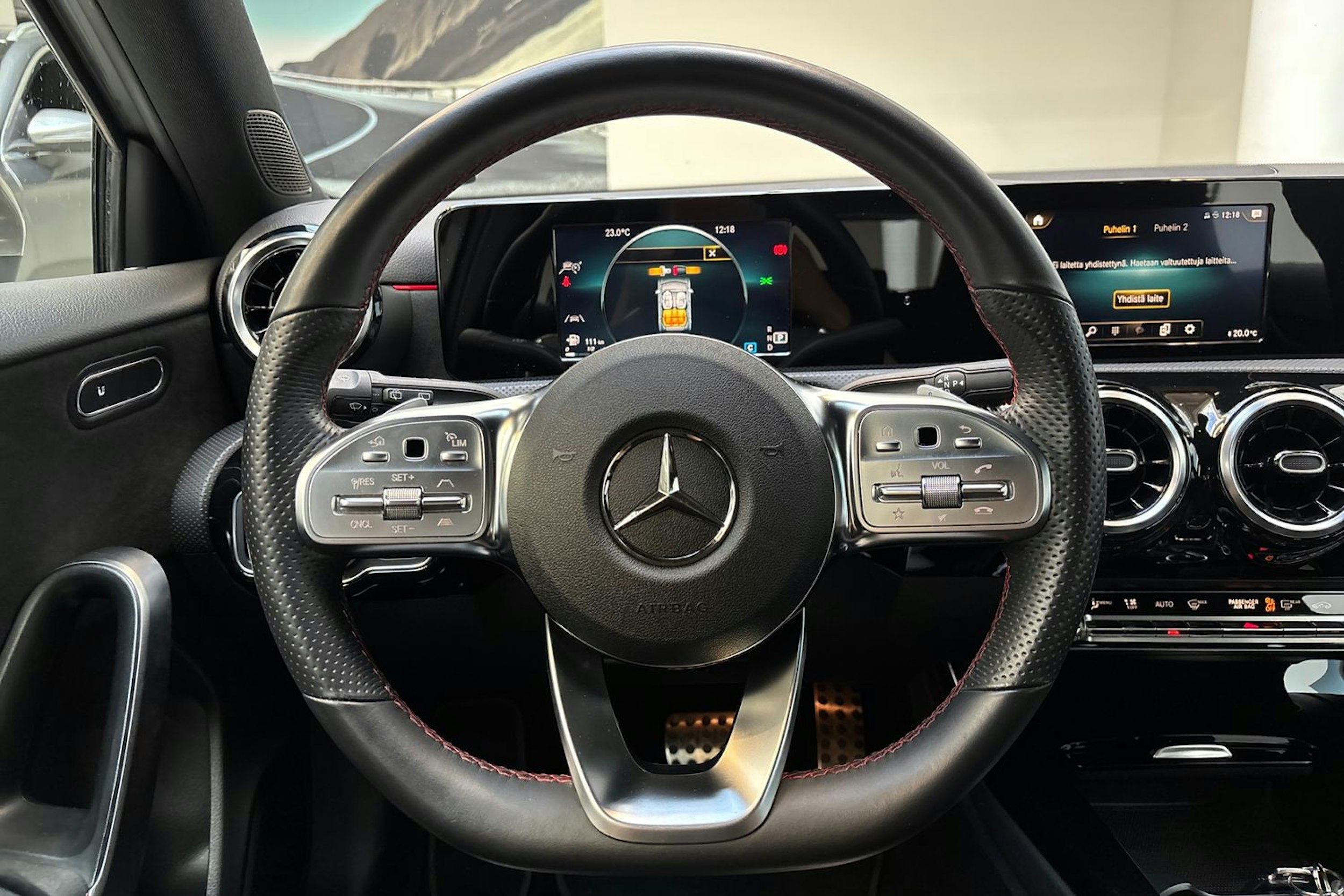 harmaa Mercedes-Benz A 2020 kuva 16.