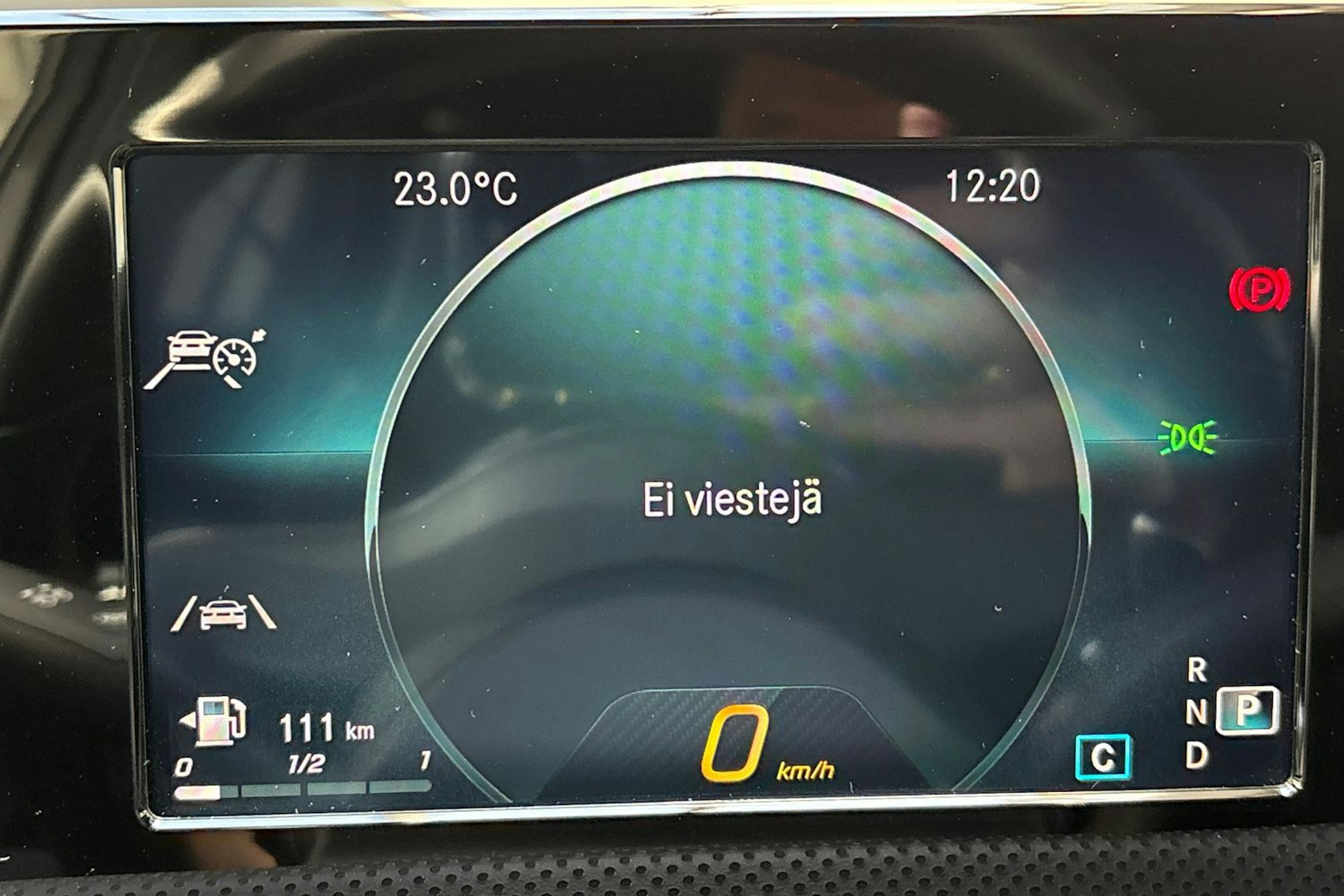 harmaa Mercedes-Benz A 2020 kuva 17.