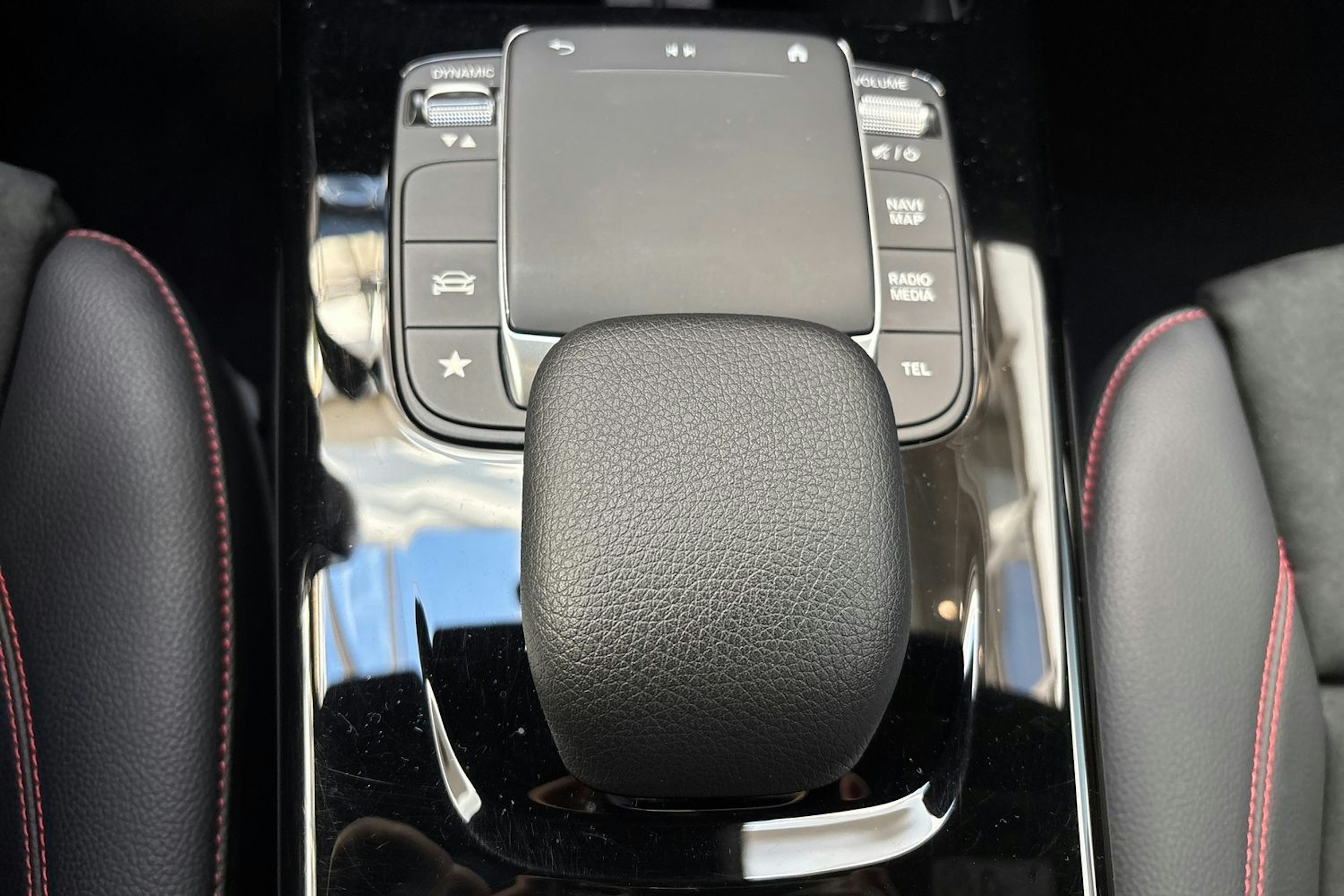 harmaa Mercedes-Benz A 2020 kuva 25.