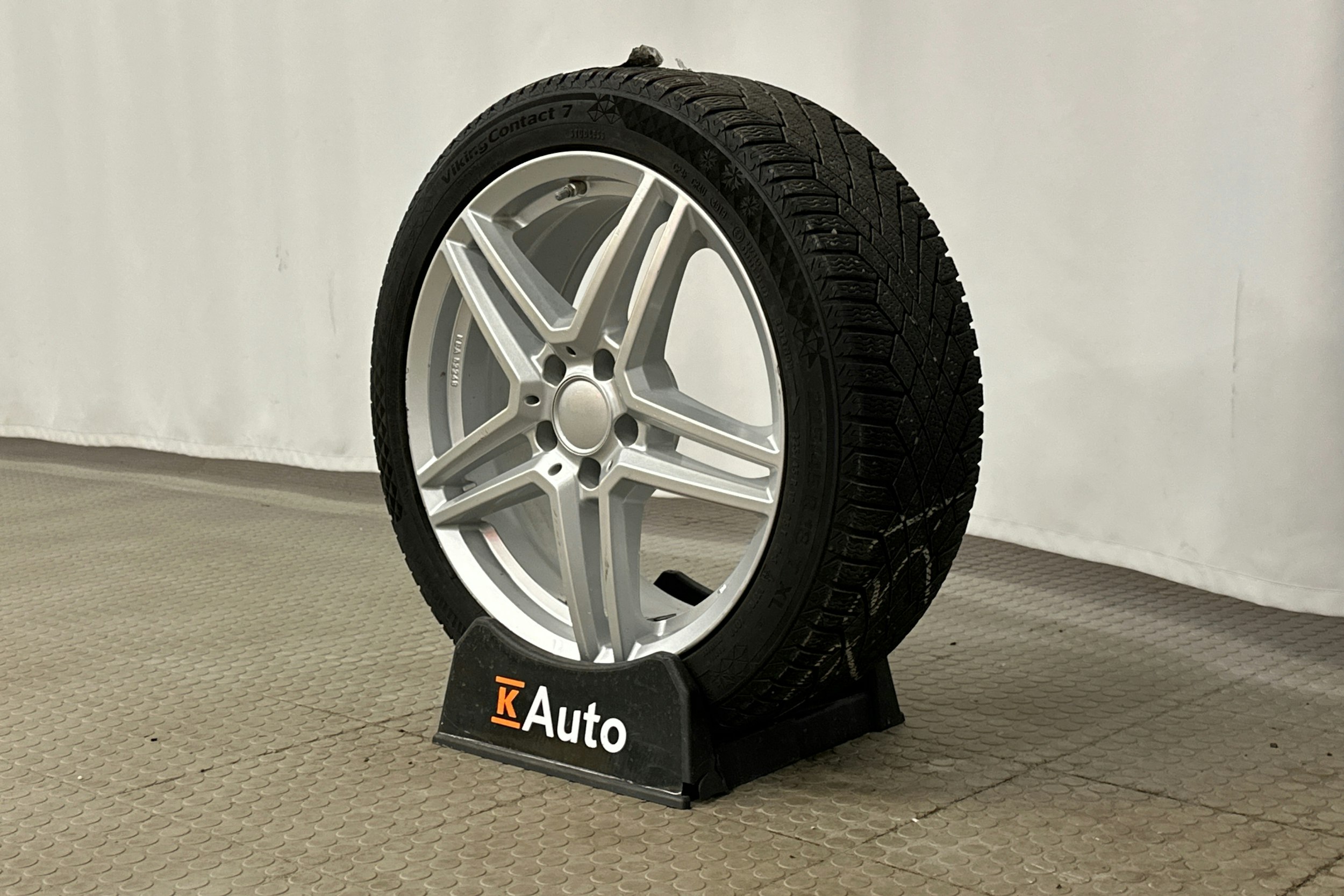 keltainen Mercedes-Benz A 2020 kuva 13.