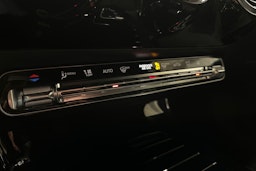 keltainen Mercedes-Benz A 2020 kuva 28.