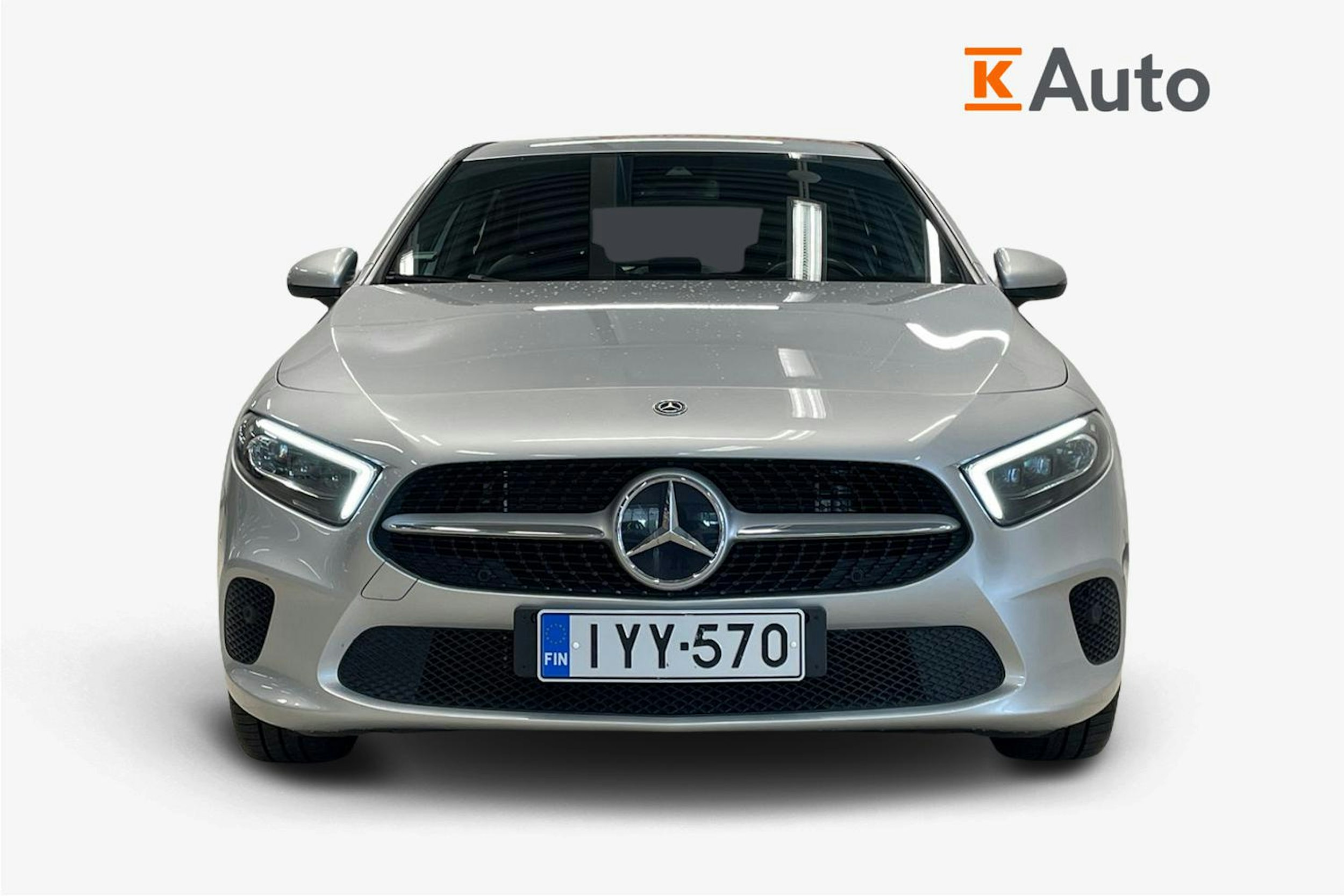 Harmaa Mercedes-Benz A 2020 kuva 5.