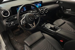 Harmaa Mercedes-Benz A 2020 kuva 7.