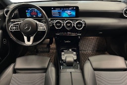 Harmaa Mercedes-Benz A 2020 kuva 9.