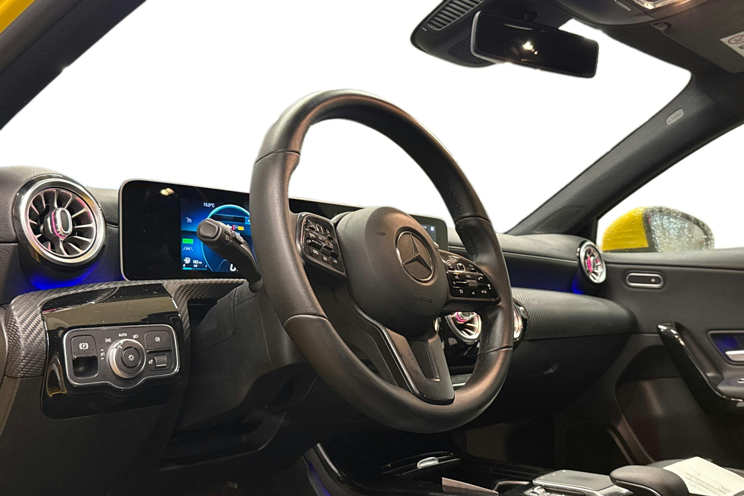 keltainen Mercedes-Benz A 2020 kuva 3.