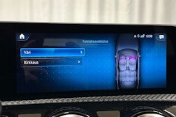 keltainen Mercedes-Benz A 2020 kuva 22.