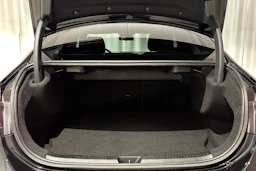 musta Mercedes-Benz A 2020 kuva 16.