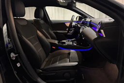 musta Mercedes-Benz A 2020 kuva 17.