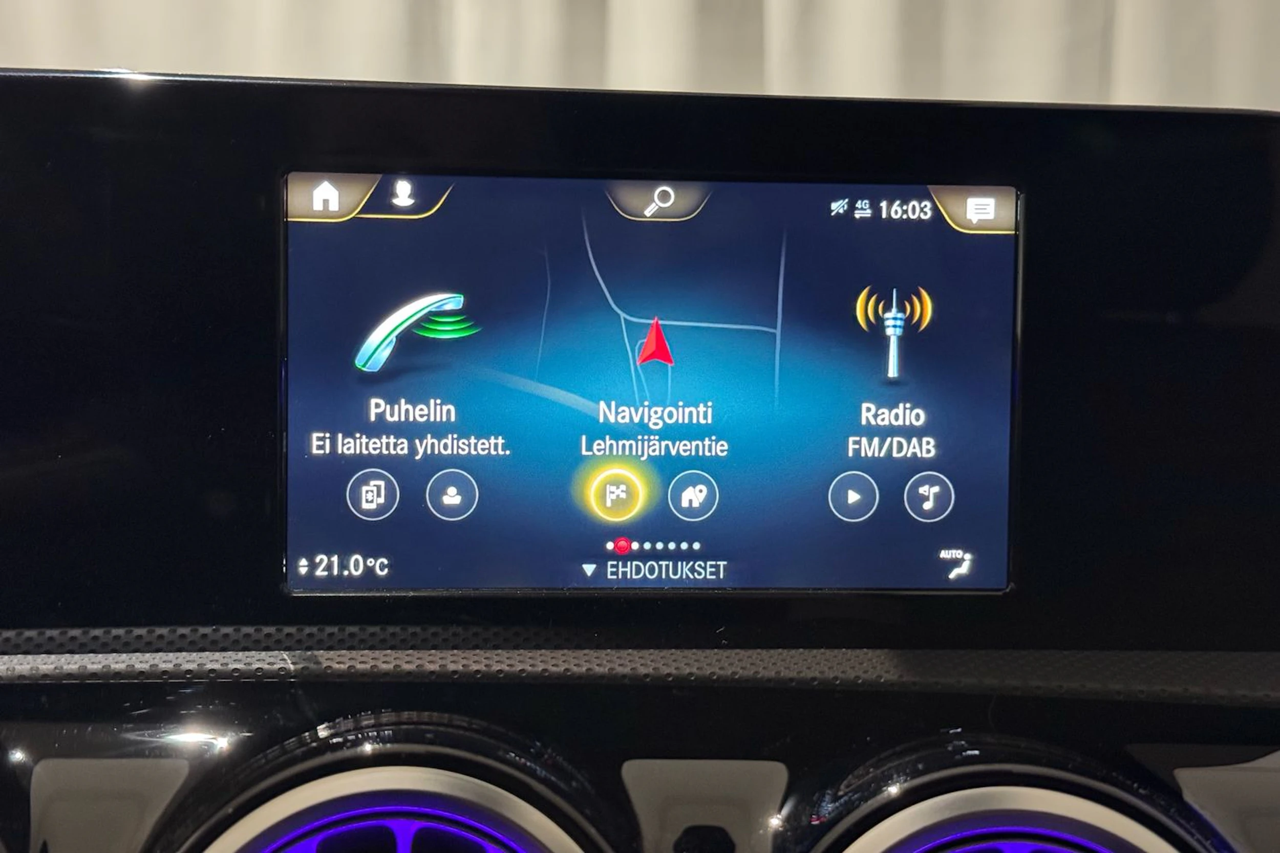 musta Mercedes-Benz A 2020 kuva 20.