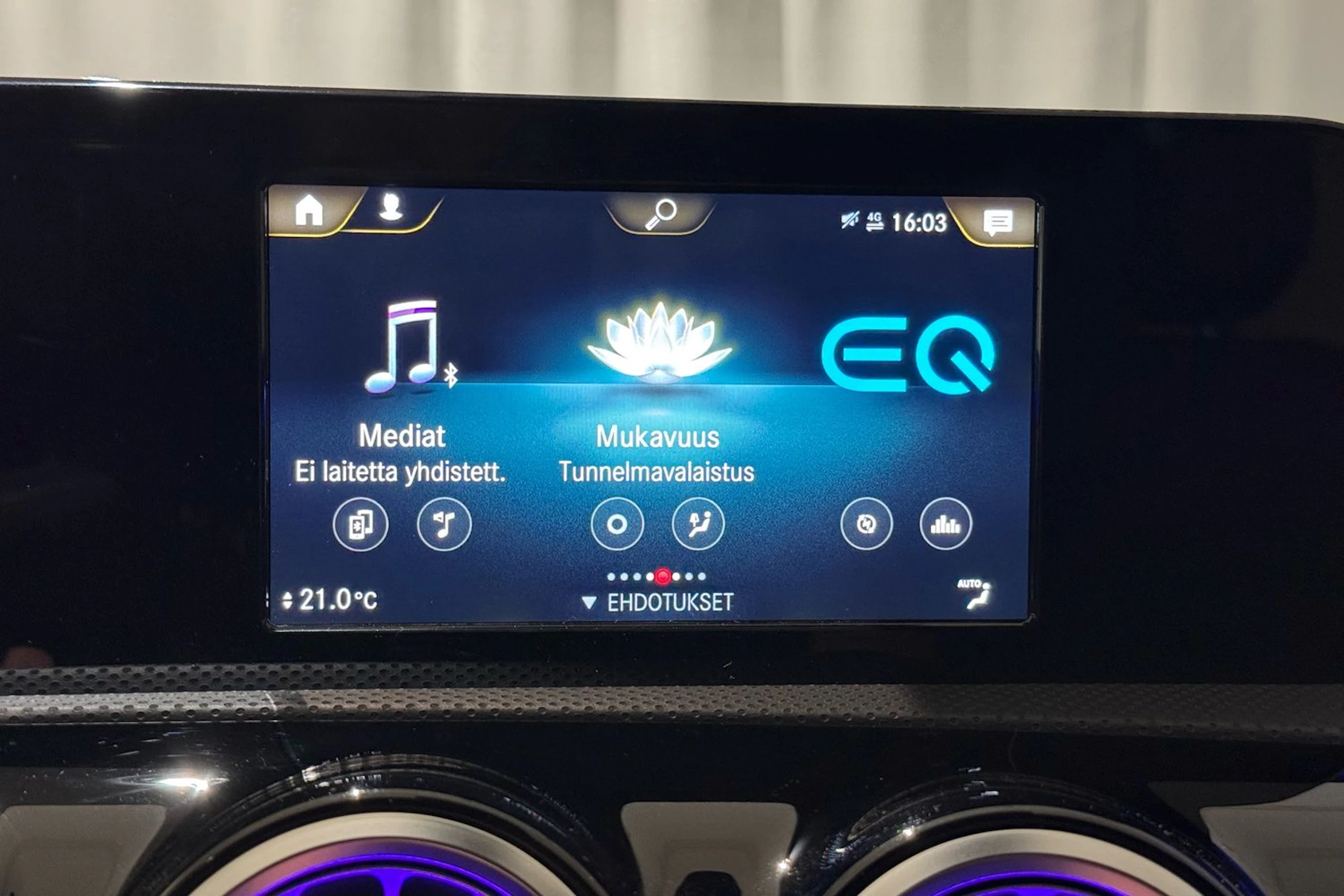 musta Mercedes-Benz A 2020 kuva 21.