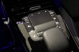 musta Mercedes-Benz A 2020 kuva 30.