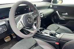 musta Mercedes-Benz A 2020 kuva 3.