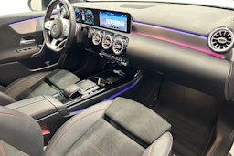 valkoinen Mercedes-Benz A 2020 kuva 11.