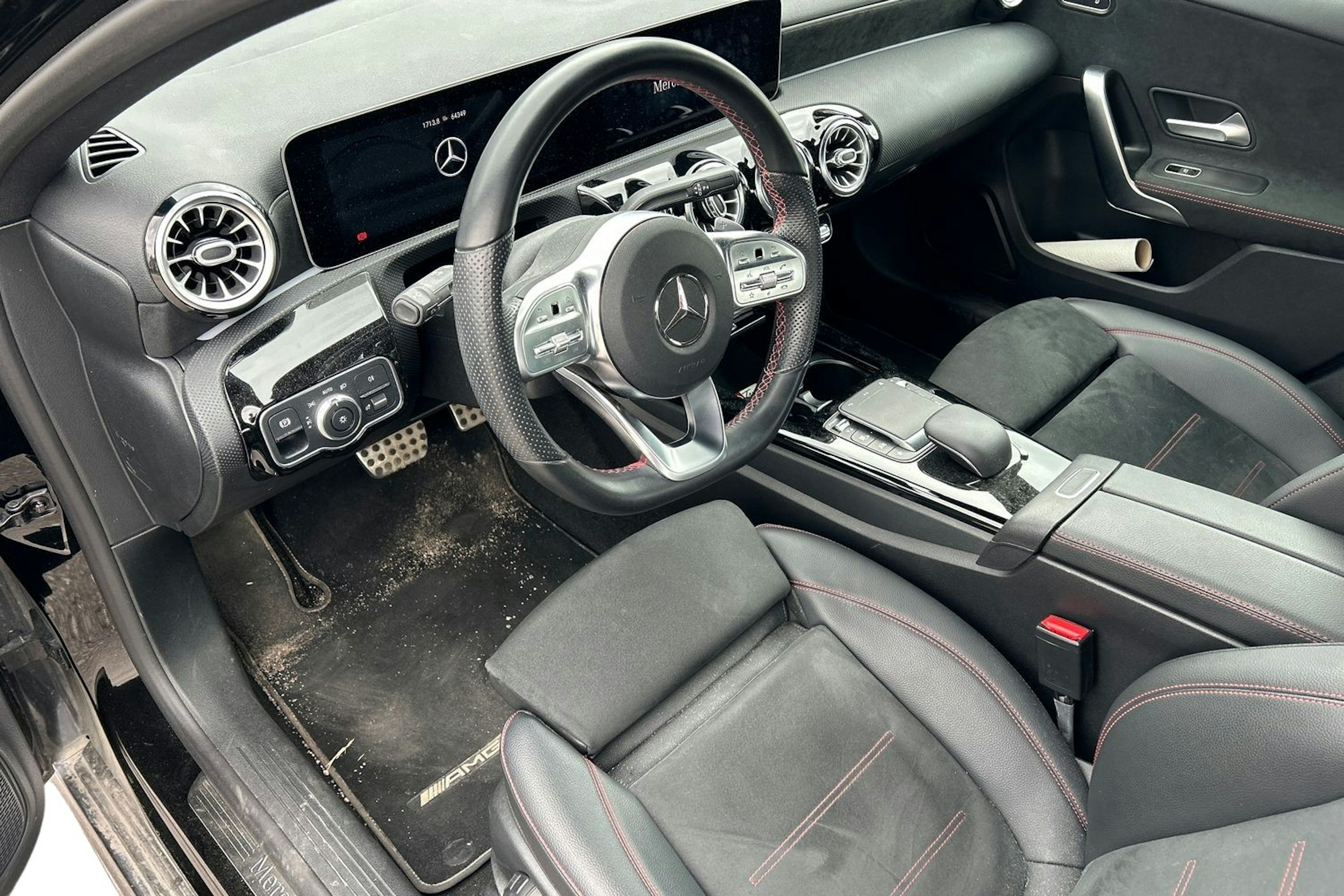 musta Mercedes-Benz A 2020 kuva 3.