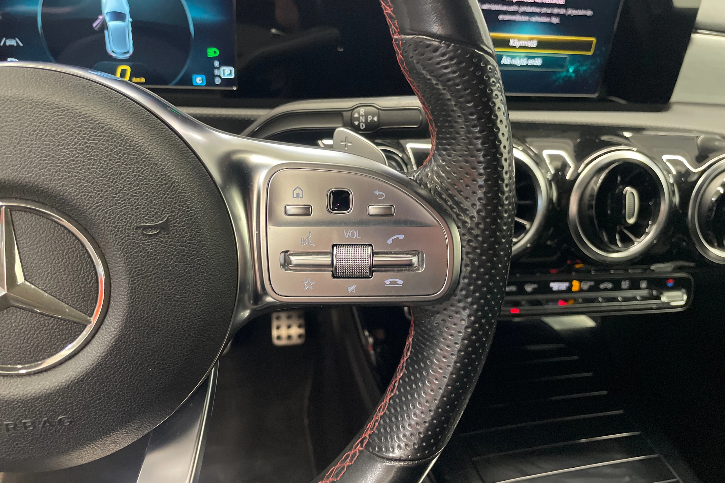 met. sininen Mercedes-Benz A 2020 kuva 18.