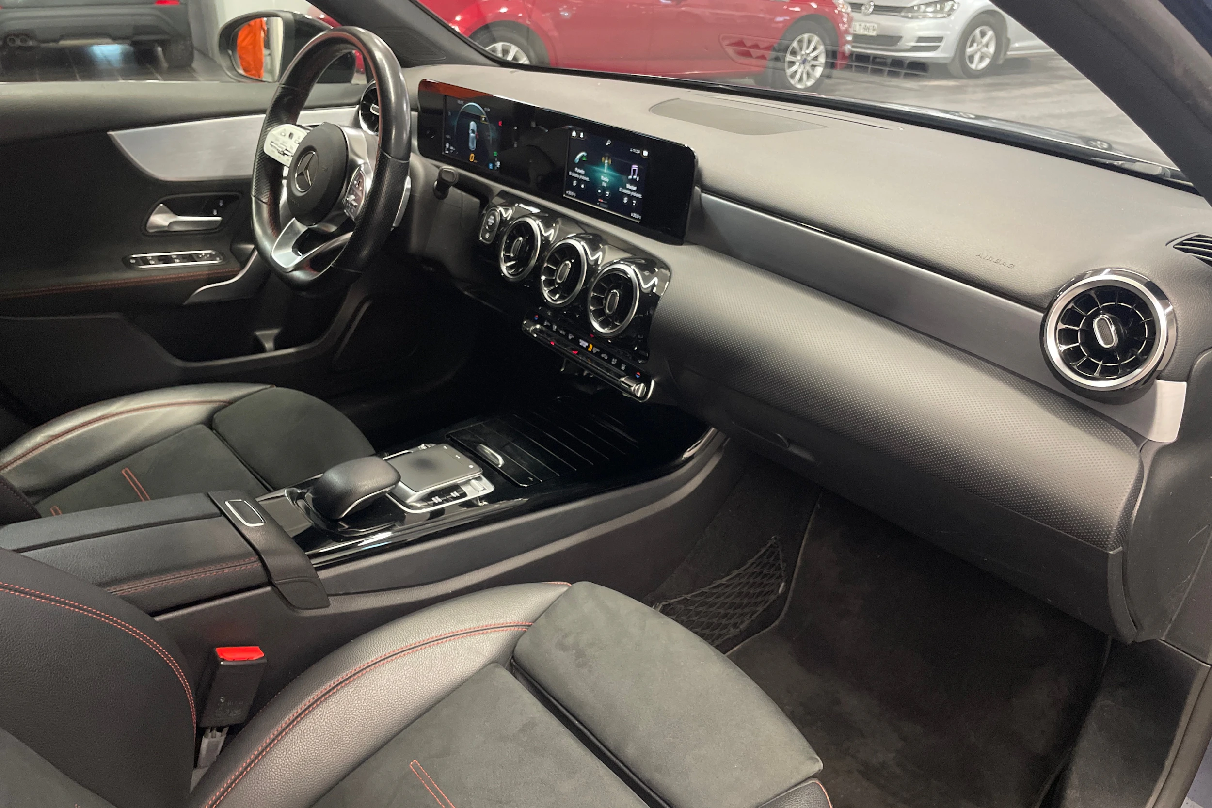 met. sininen Mercedes-Benz A 2020 kuva 21.