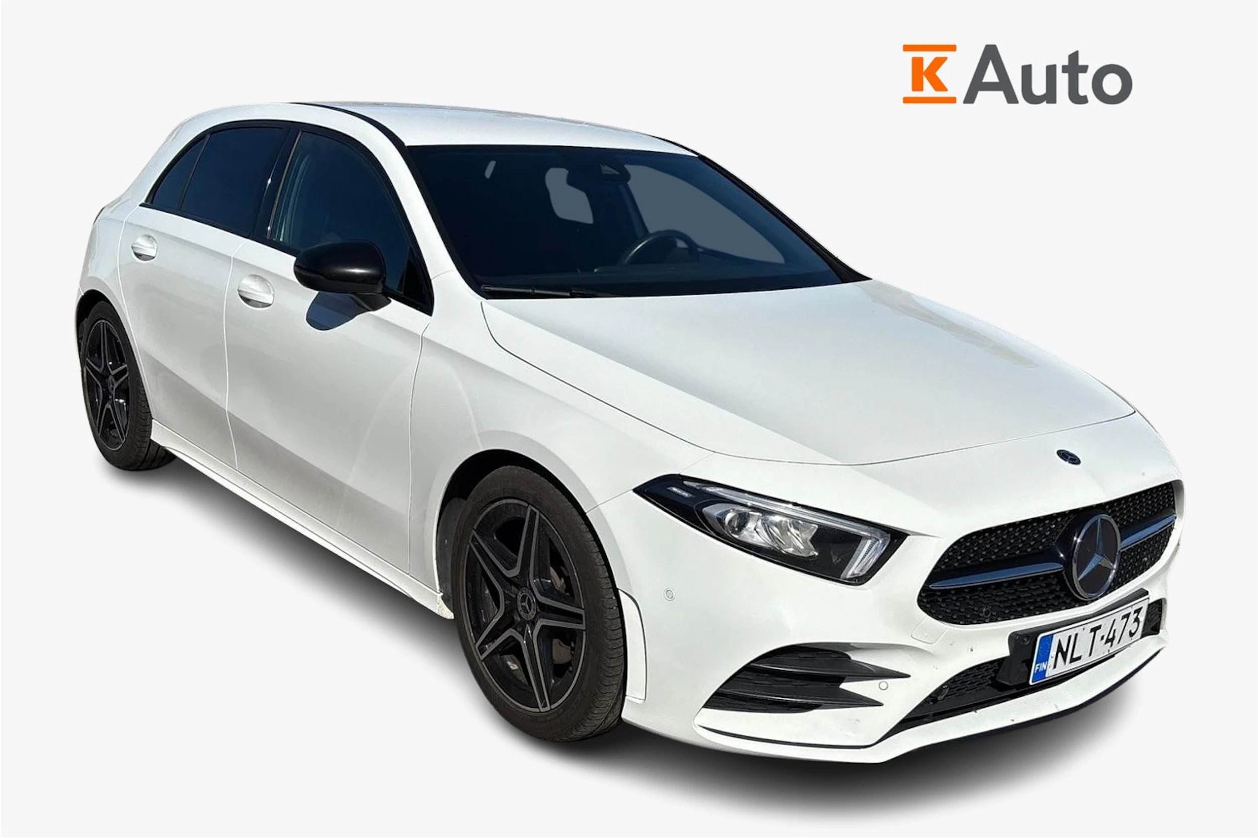 Valkoinen Mercedes-Benz A 2020 kuva 1.
