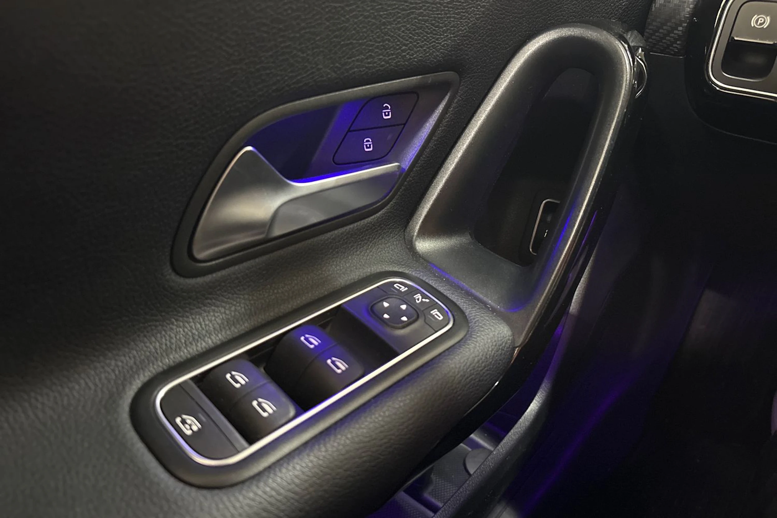 harmaa Mercedes-Benz A 2020 kuva 27.