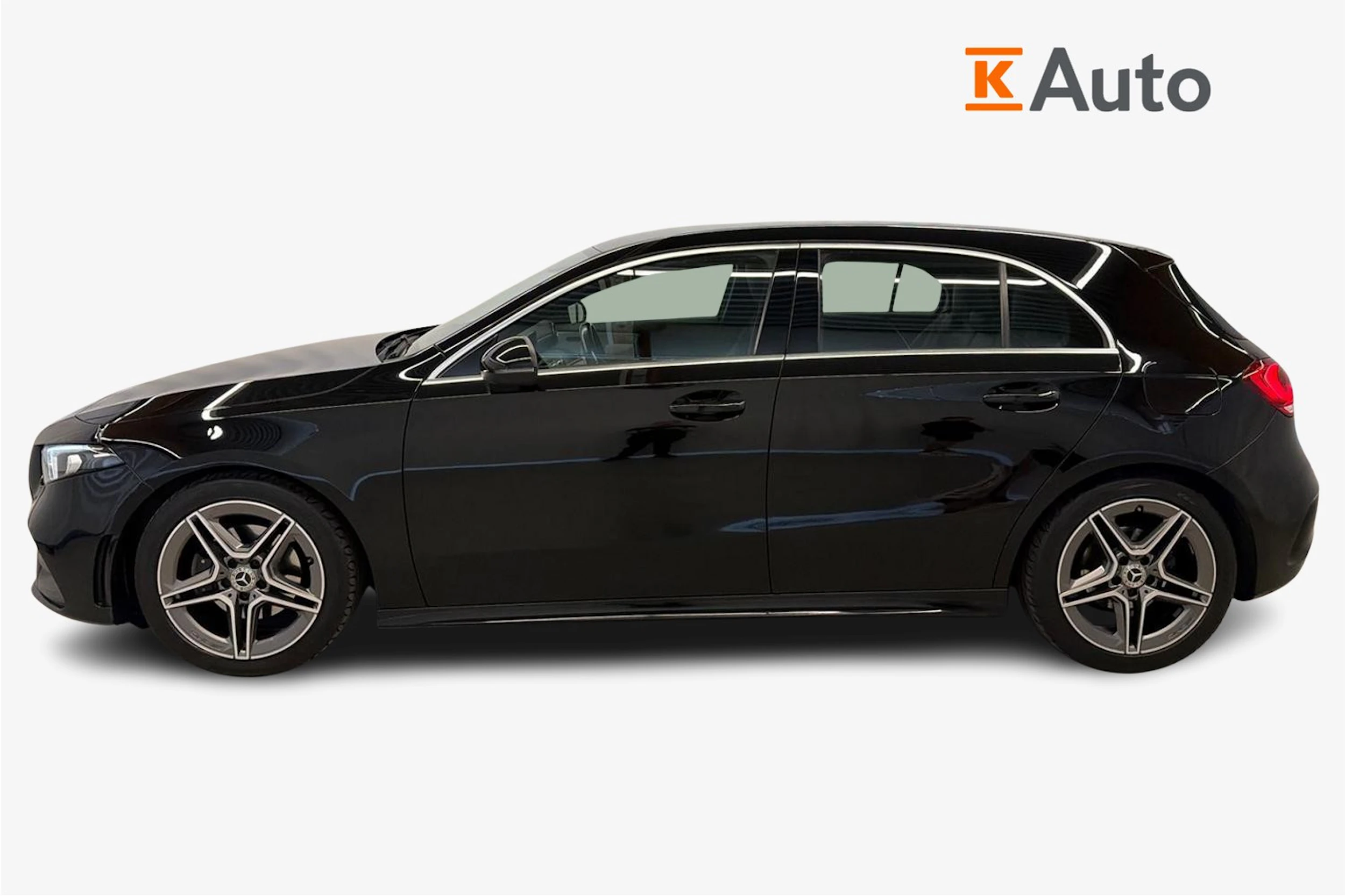 musta Mercedes-Benz A 2020 kuva 5.