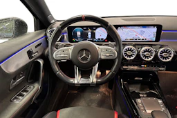 Sininen Mercedes-Benz A 2020 kuva 3.