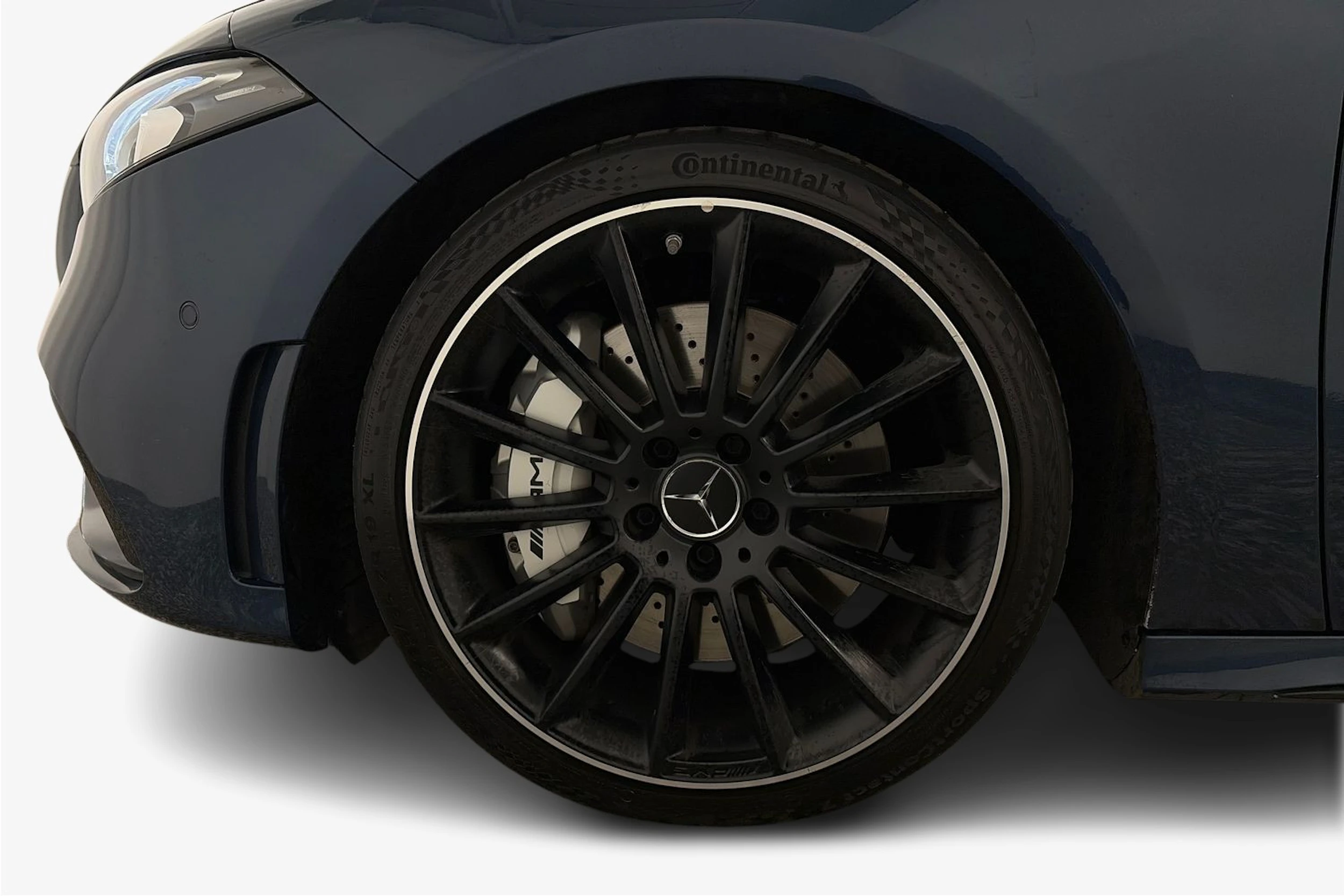 Sininen Mercedes-Benz A 35 AMG 2020 kuva 9.